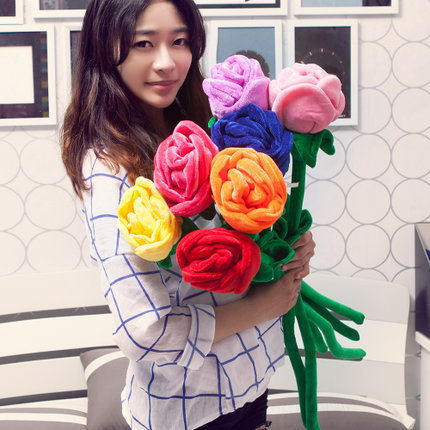Wedding Decorative Fabric Cartoon-Style Artificial Rose Plush Toy Curtain Clips  
Wedding Decoration, Valentine's Day Gift, Graduation Present