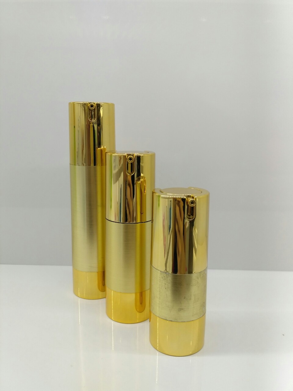 现货30ml 真空瓶 乳液瓶 化妆品包装 分装瓶 精华素瓶 拉丝金银