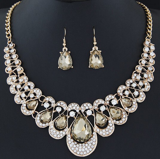 Elegant fashionable accessory