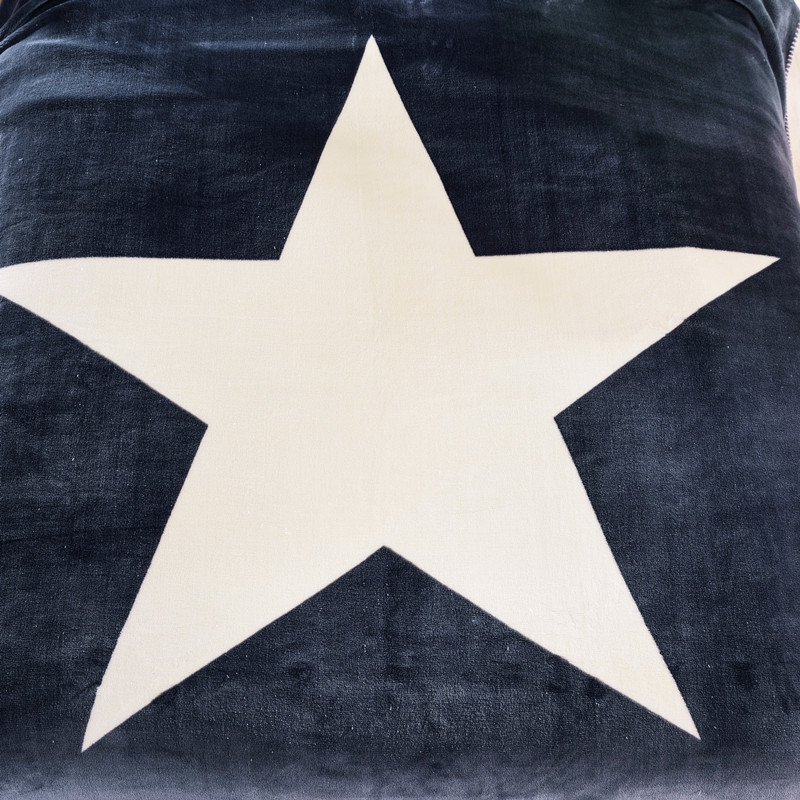 Koreanische Version großes Fünf-Sterne-Kreuz plus Fisch doppelseitig doppellagig bla Kaschmir doppellagig bla Flanell_voghion.com