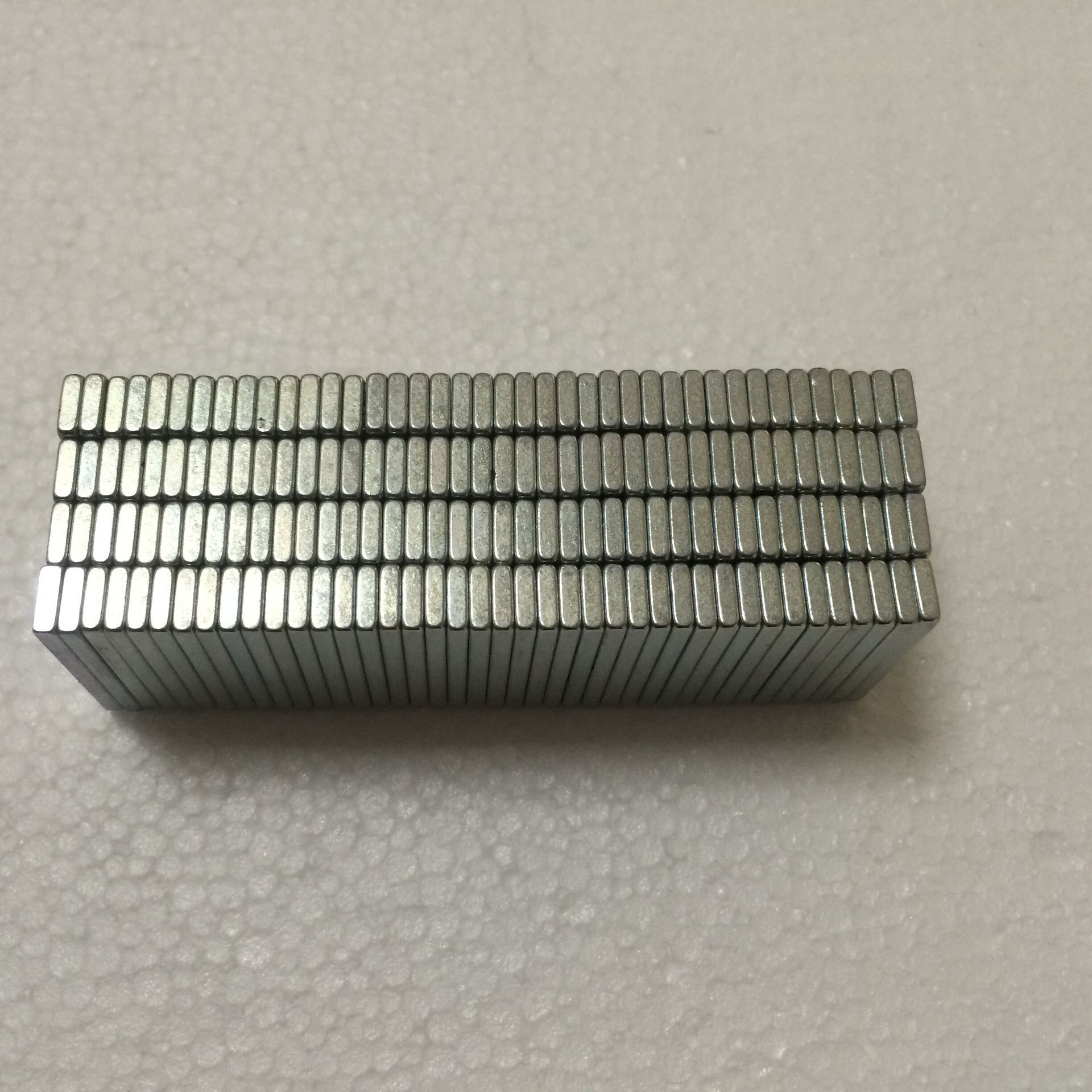 厂家制定钕铁硼磁铁f25*6*2 小磁铁 强磁磁铁磁力磁钢