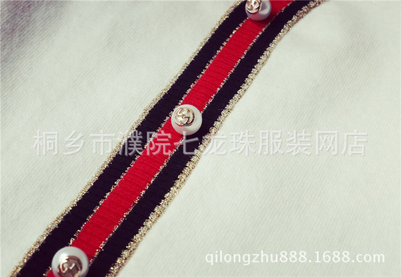 CUCCI 紅邊金絲兩件套 (5)