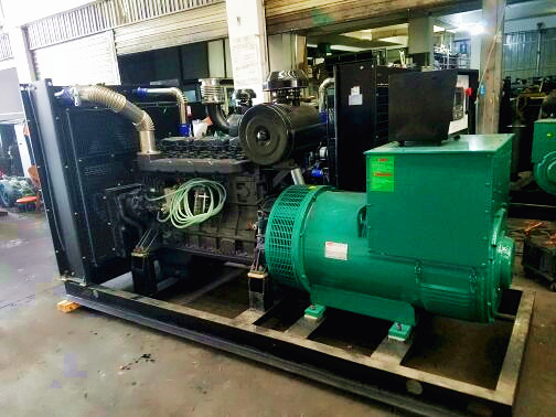 云南昆明云内动力400KW无刷自动化发电机组