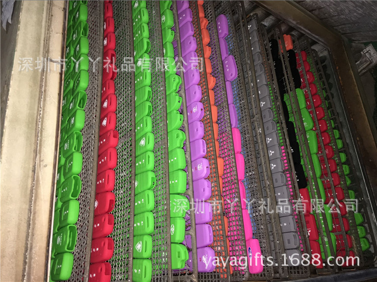 汽车硅胶钥匙套生产过程