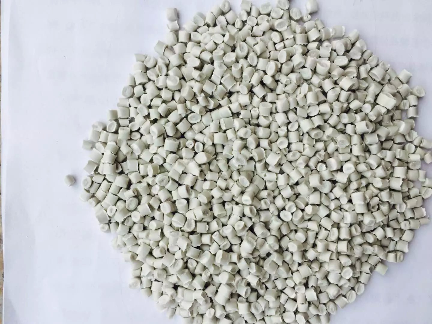 厂家现货供应大量批发白色PP破碎料再生颗粒塑料粒子