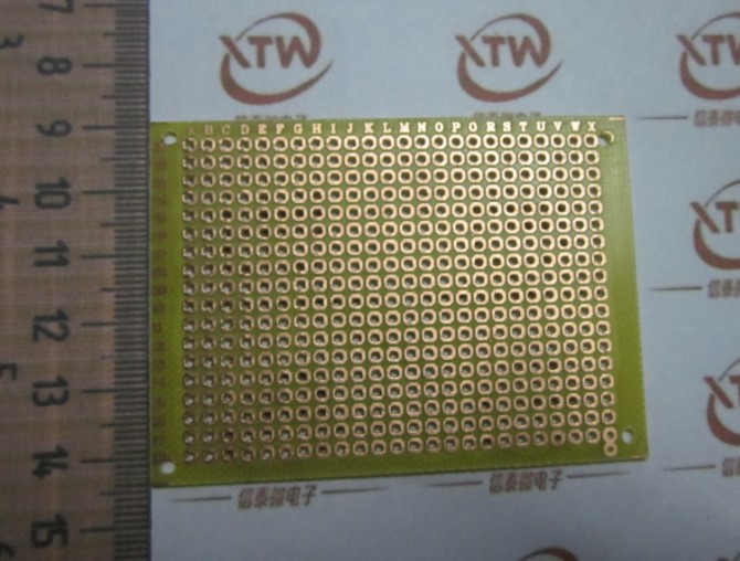 5*7CM 玻纤板 万用板 洞洞板 万能板 实验板 环氧板 1.2MM厚PCB