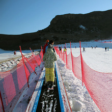 滑雪场围网 雪地安全防护网 聚乙烯挡网雪场尼龙网 滑雪场隔离网