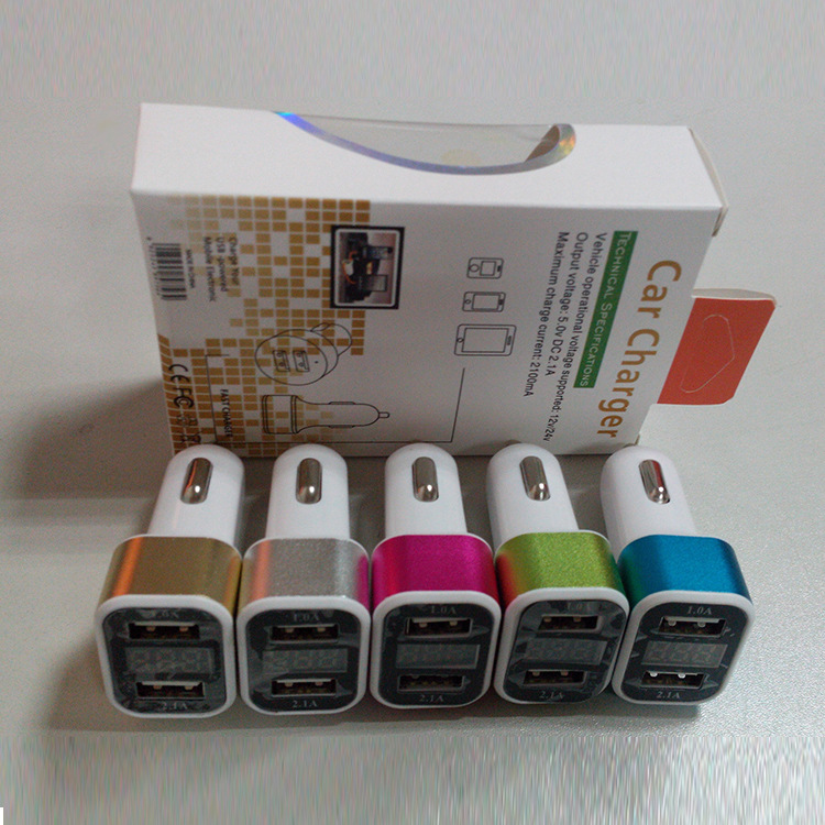 3.1A多色可选数显车载充电器 LED电压电流显示双USB车充办公礼品