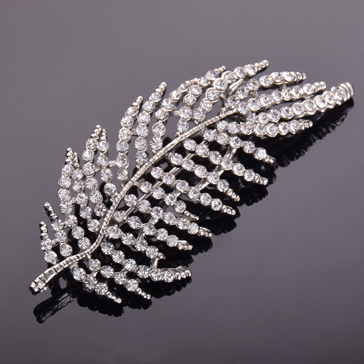 Elegant Leaf Alloy Women's Brooches display picture 11