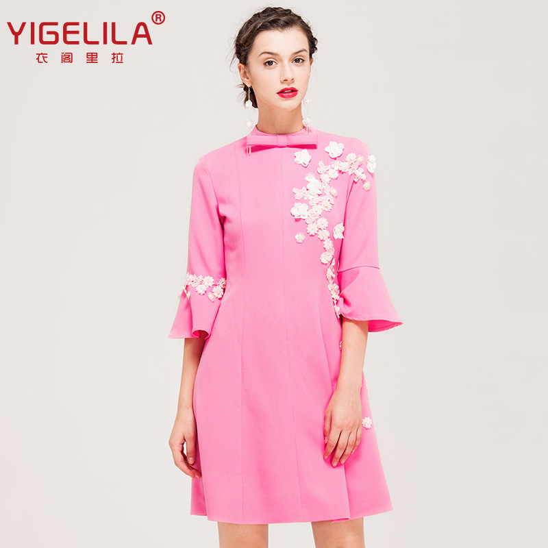 YIGELILA2018冬季新款  修身立体手工定制立体花礼服连衣裙 62381