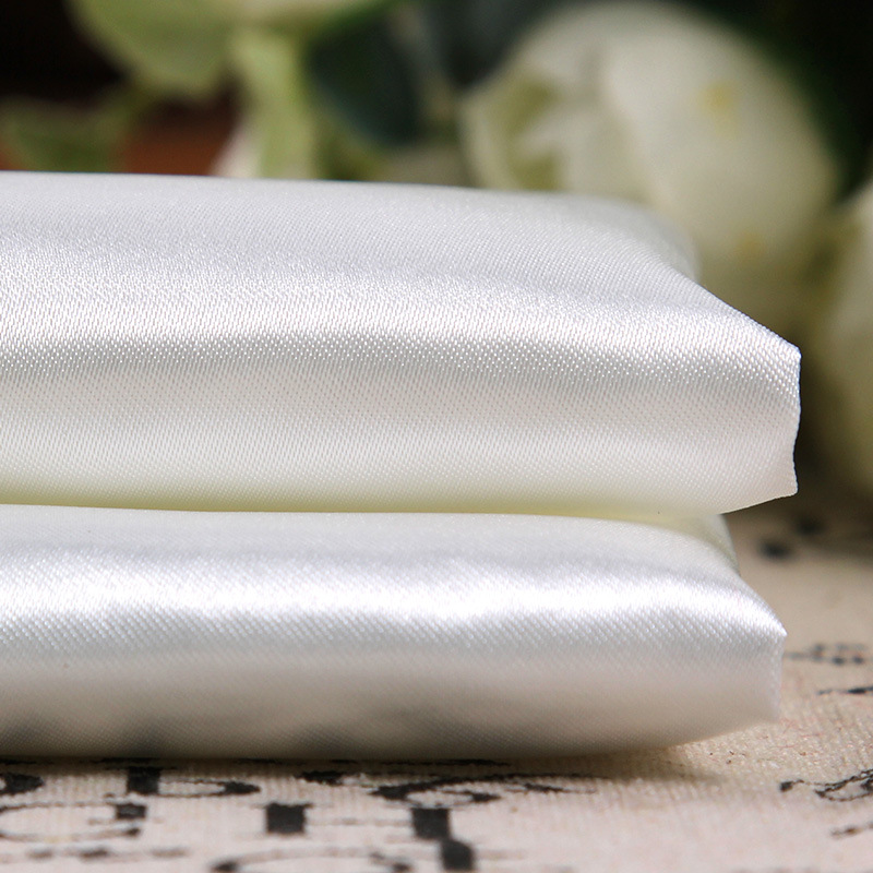 厂家现货50*75涤纶色丁布 服装箱包里布面料 75g无捻有光色丁里布