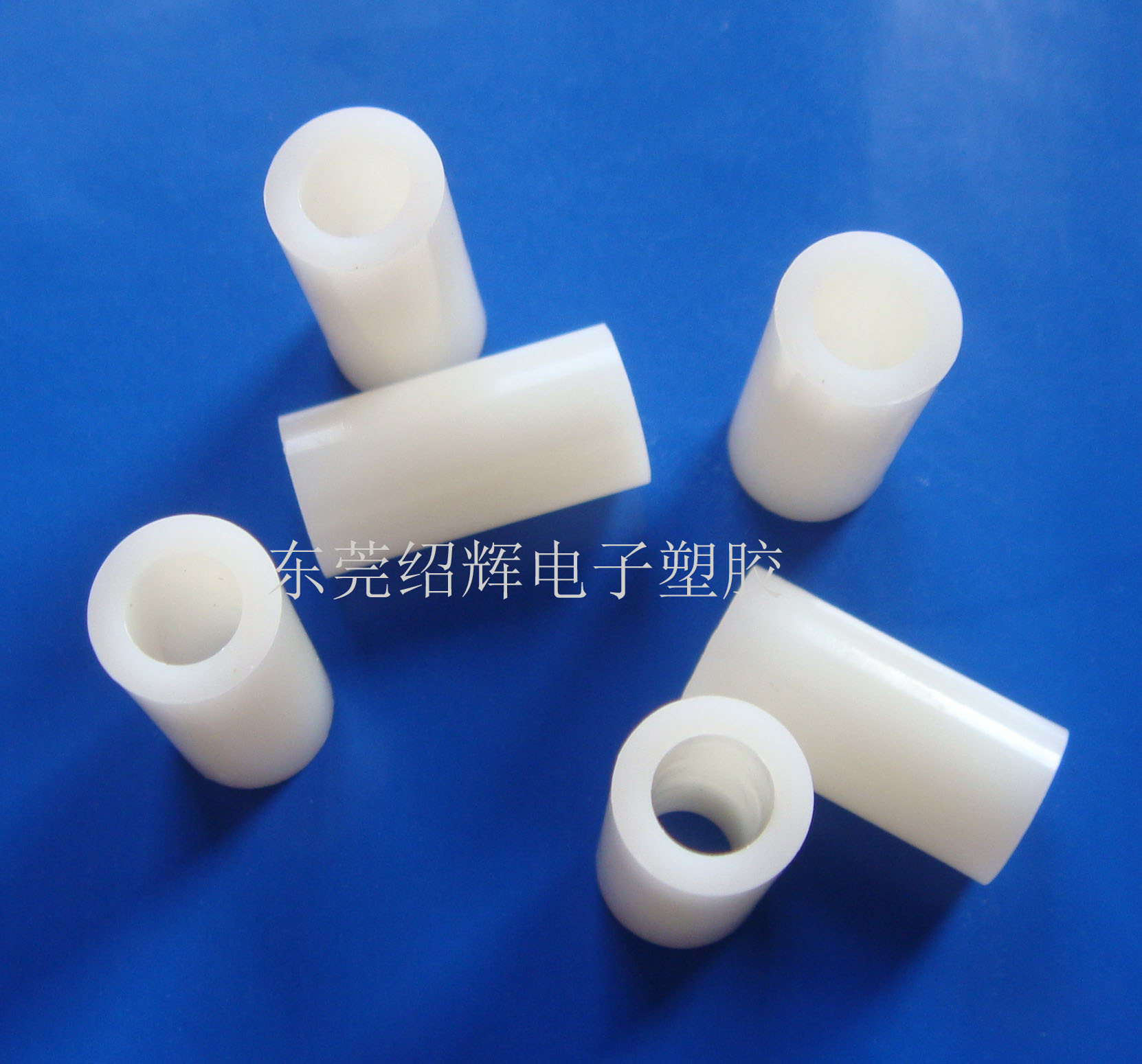 厂家直销尼龙直通柱 LED间隔柱 批发LED直通柱 LED尼龙直通垫柱