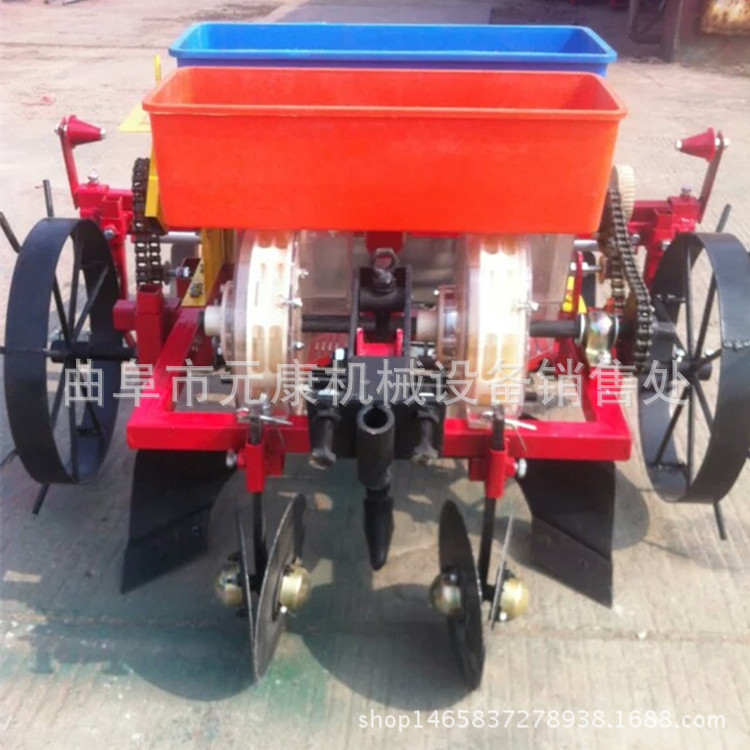 晋城 四轮带的覆膜机 多功能播种覆膜机厂家