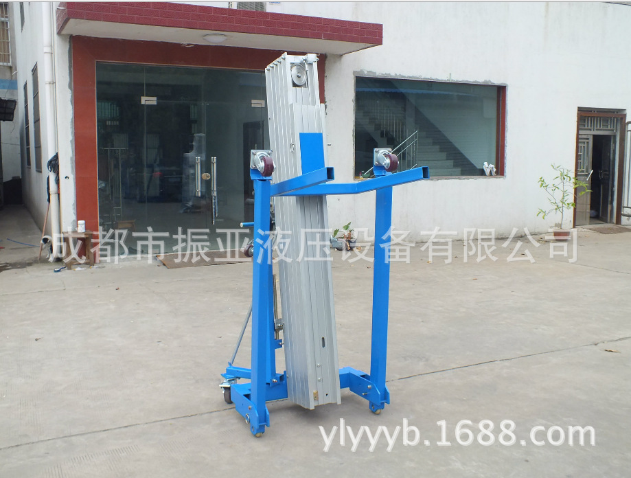 展会3.5米手摇铝合金升降机，手摇升降平台，车载式铝合金升降机