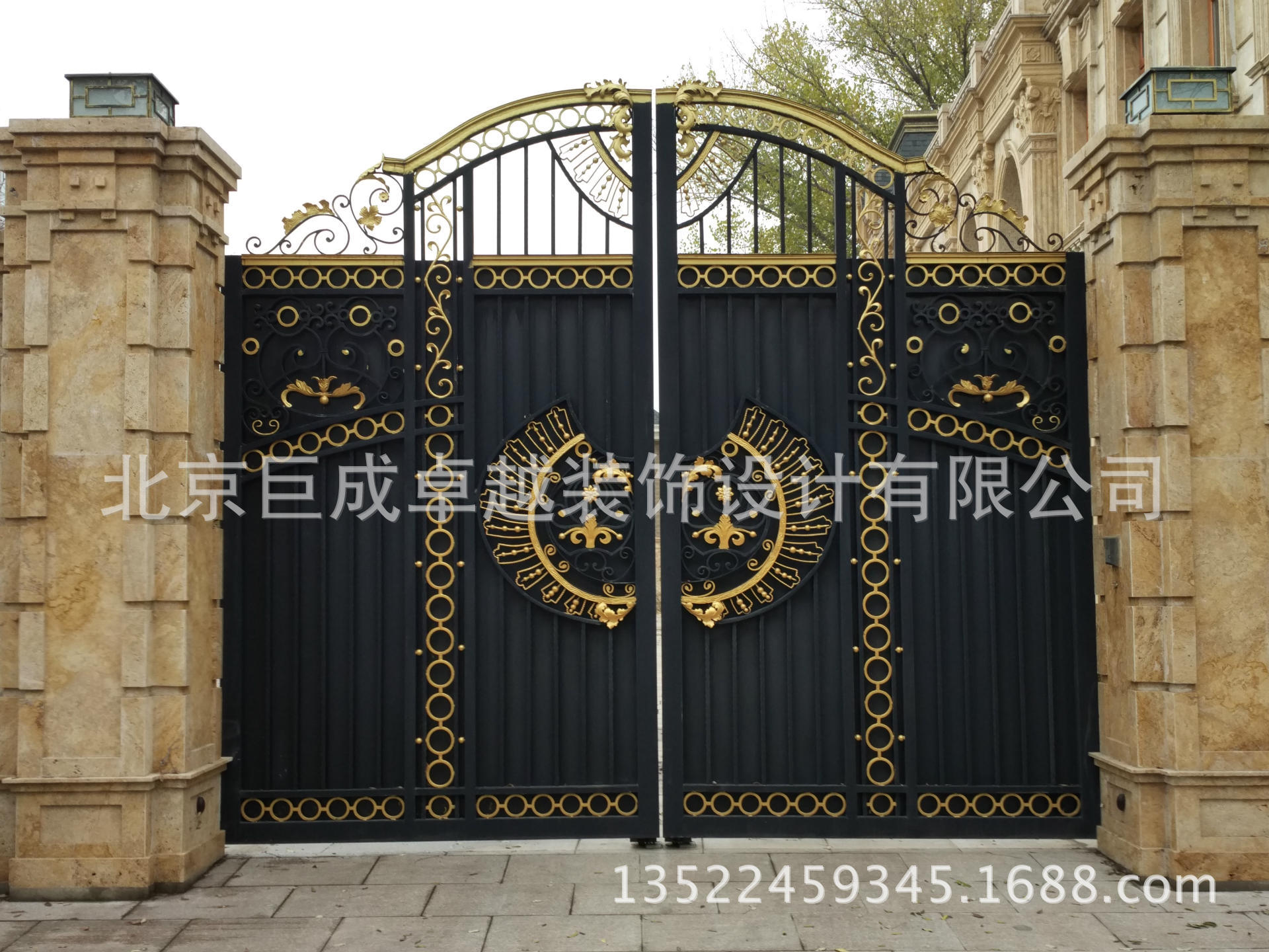 厂家铁艺喷塑大门