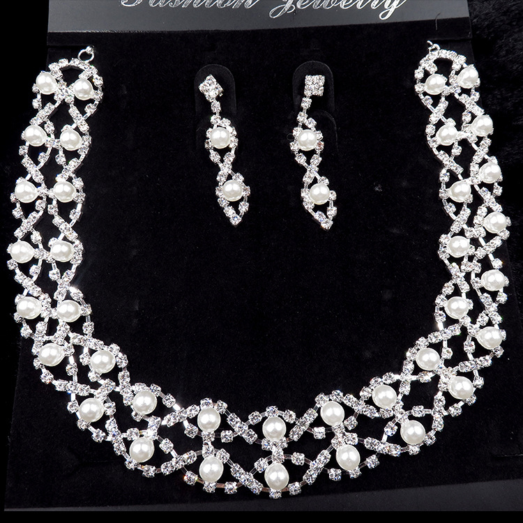 新娘首饰结婚纱配饰水钻项链韩式婚礼首饰品项饰三件套装批发