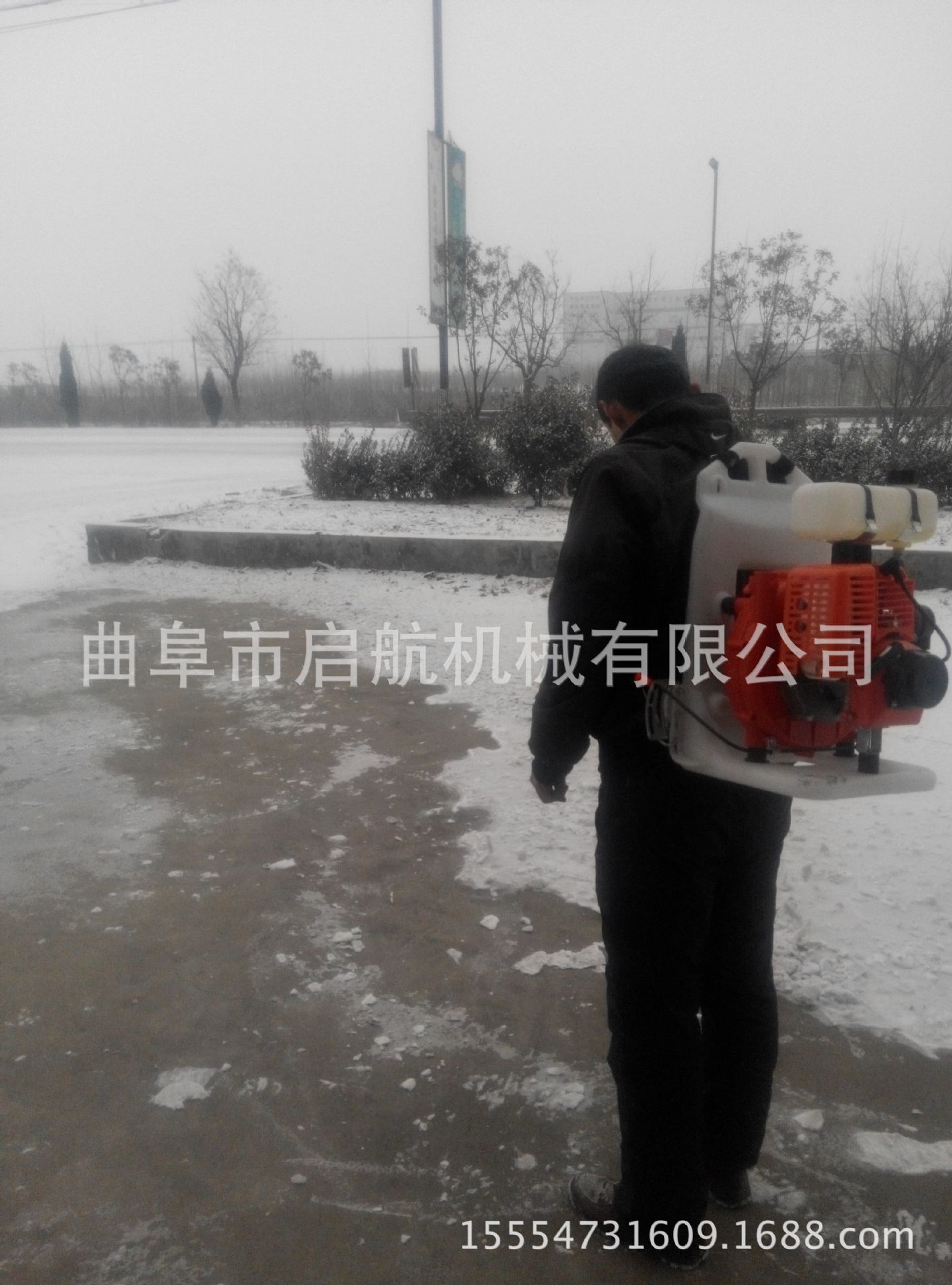 扫雪车图片农业吹雪机 消防用灭火机 扫雪车图片