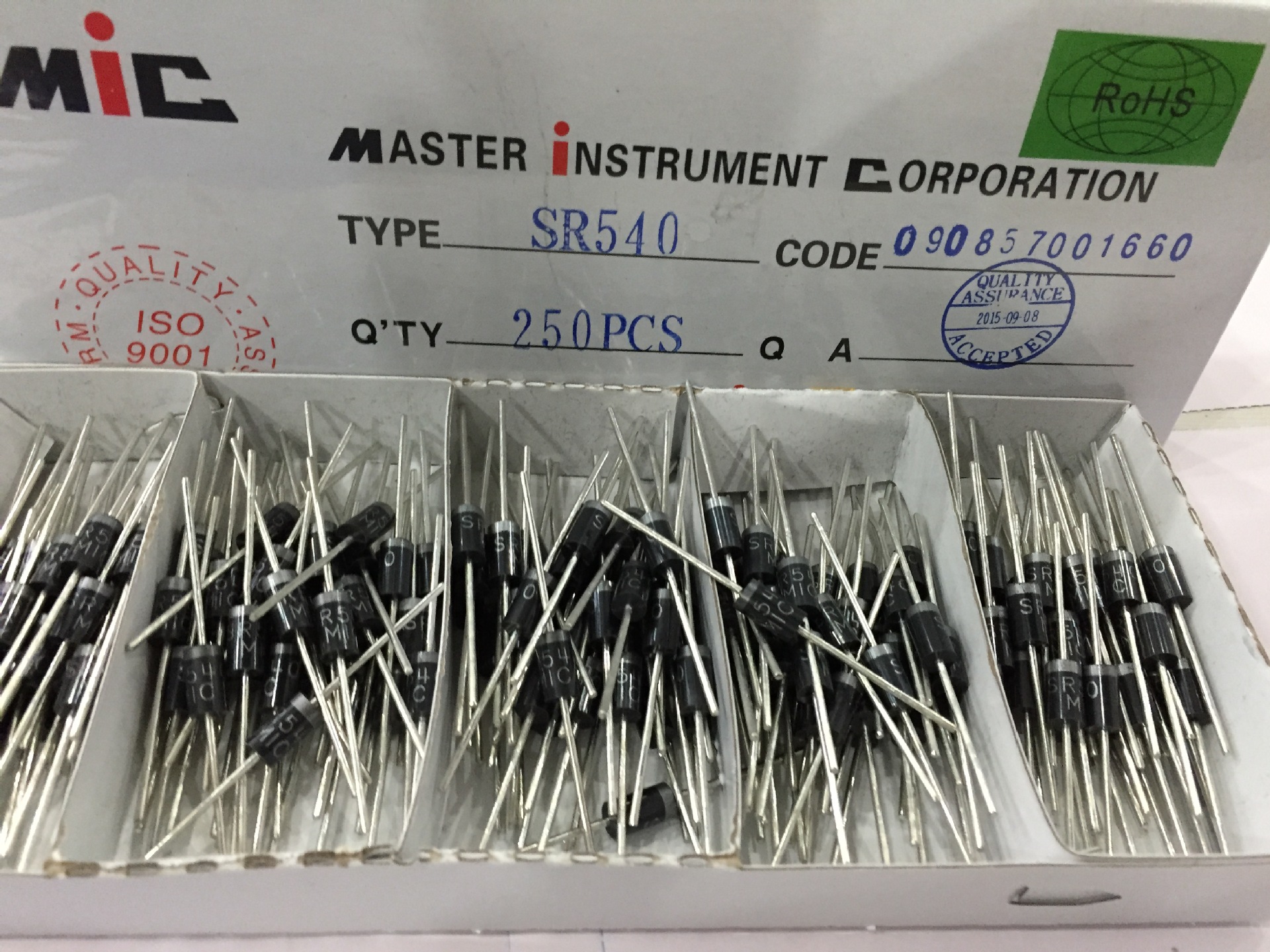 肖基特二极管 特价优质快恢复二极管SR540 厂家出售电子元器件