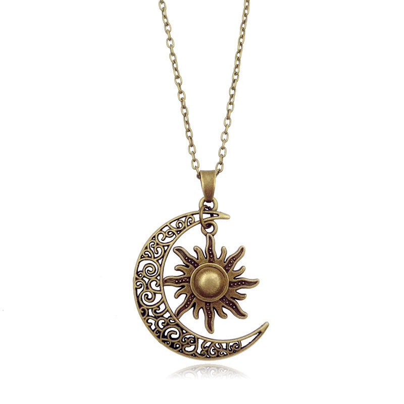 15g Weight Pendant Necklace Classification cable chain Chain Type Retro Star Moon Alloy Plating Women's Pendant Necklace