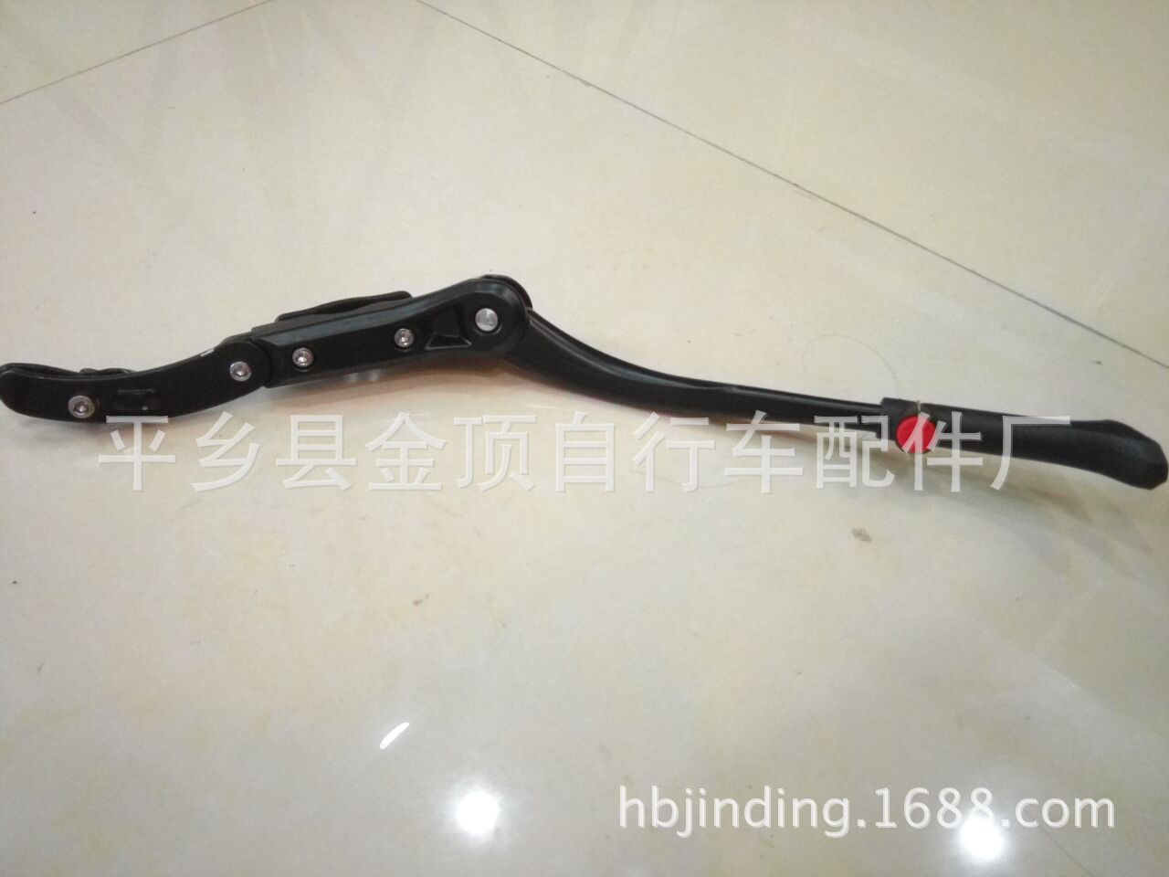 09727F9F3BC1D78B10496130185049