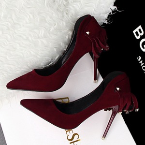 2586-8 European and American fashion sexy show thin retro frosted tassel rivet thin shallow mouth pointed women's shoes 