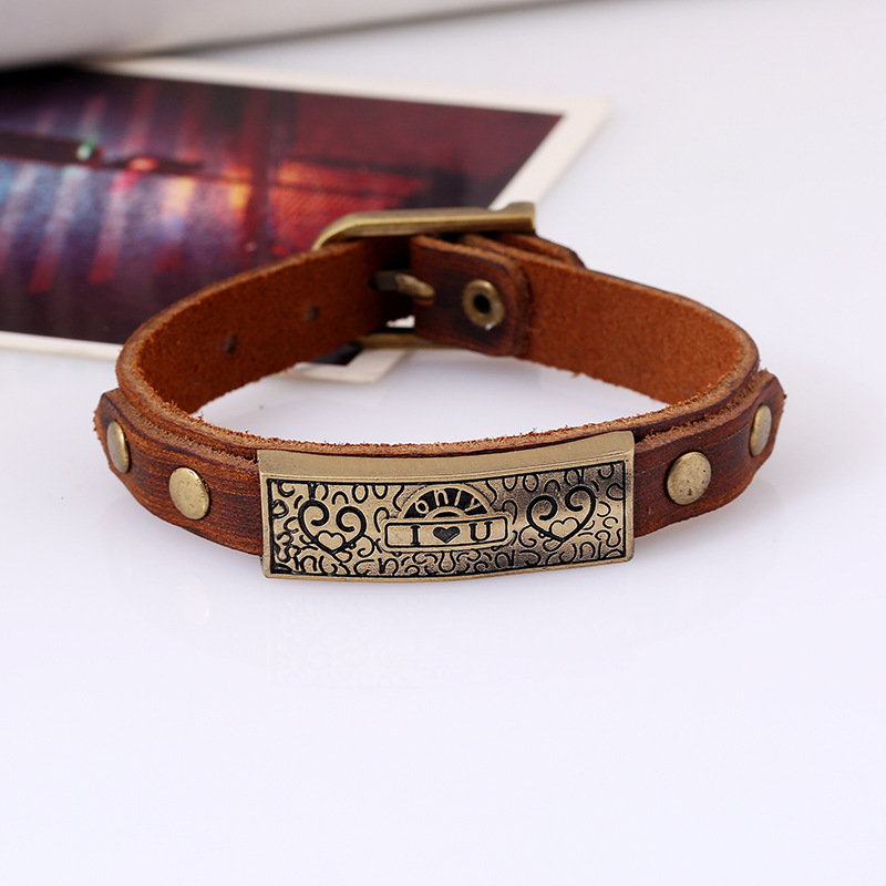 Simple Retro Fit Men's Leather Bracelet Jewelry Distressed Effect Men And Women Leather Bracelet display picture 2