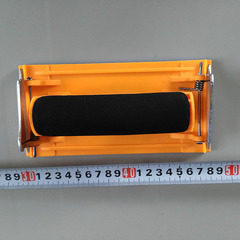 Manufacturer's plastic sandpaper rack grinder is compact and convenient for grinding manual sandpaper rack wall sponge sand rack