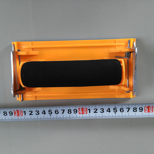 Manufacturer's plastic sandpaper rack grinder is compact and convenient for grinding manual sandpaper rack wall sponge sand rack