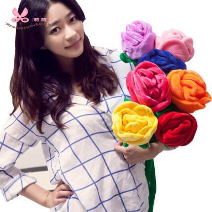 Wedding Decorative Fabric Cartoon-Style Artificial Rose Plush Toy Curtain Clips  
Wedding Decoration, Valentine's Day Gift, Graduation Present