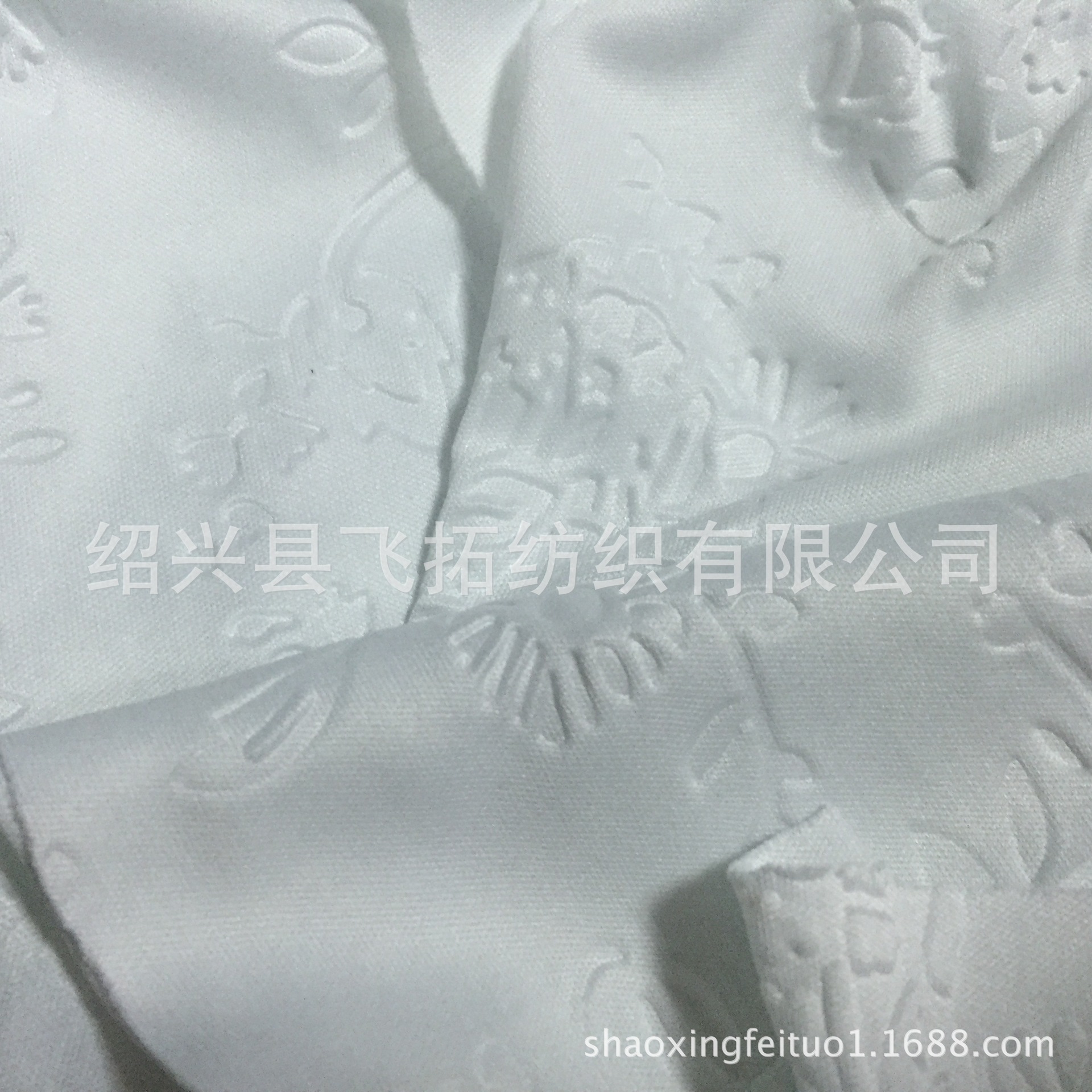 厂家直销针织全涤纶平板布压花 高档压花双面布