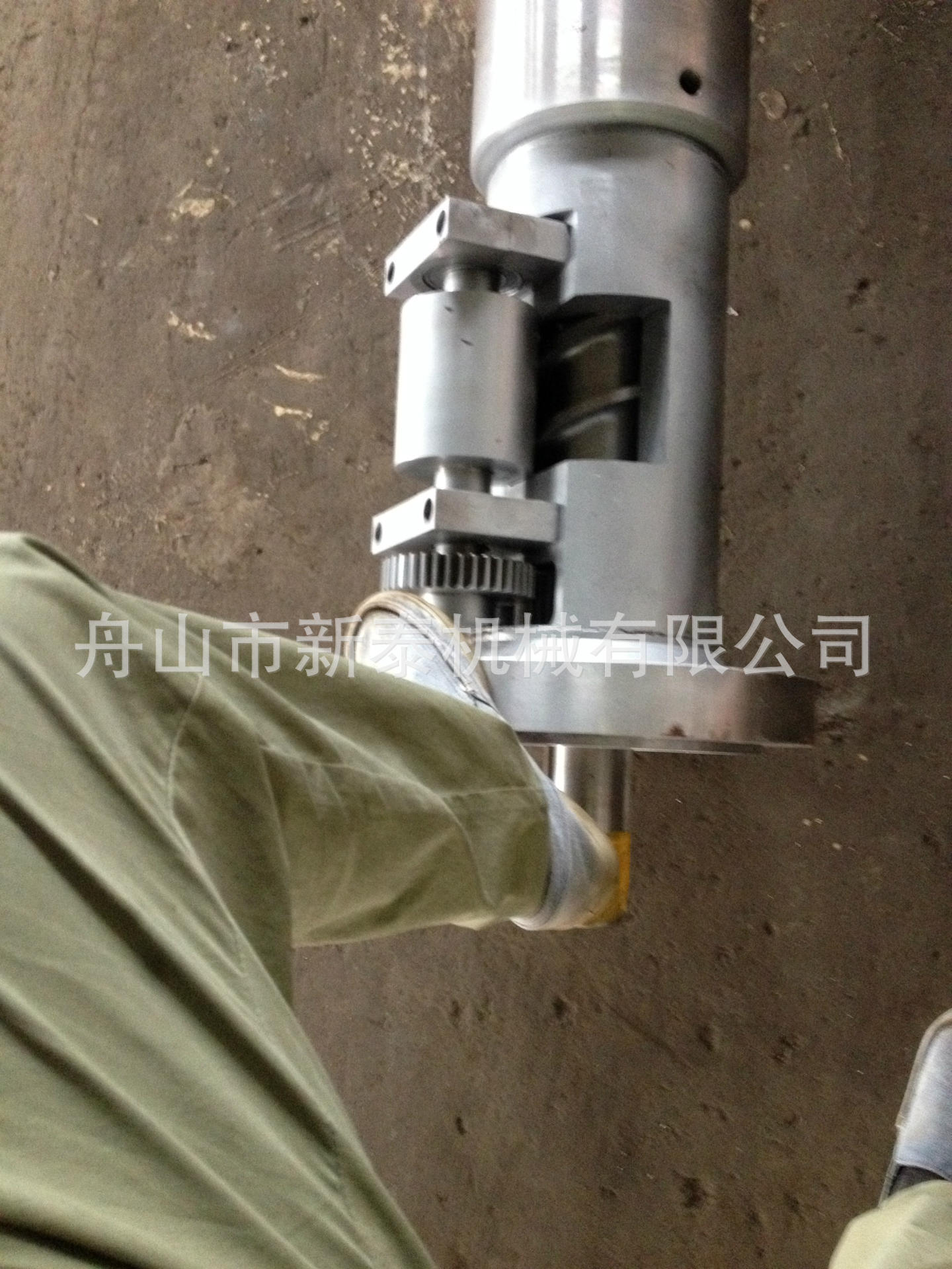 专业螺杆厂家承接高品质Φ120橡胶挤出机料筒螺杆机筒螺杆