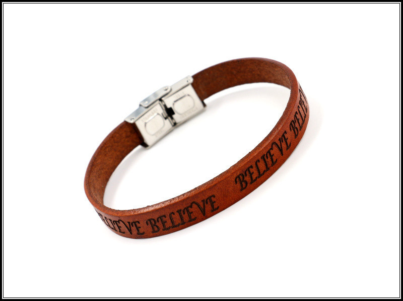 Leather Bracelets For Men And Women display picture 1