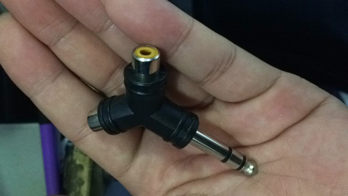 6.35mm公转2RCA莲花母转换头6.35双声道公转2*RCA母，Y型转换头