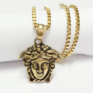 ���P䓽�ɫ�Ʒ Ů���^�W������ɫ��ʿ�����Q����һ�����l