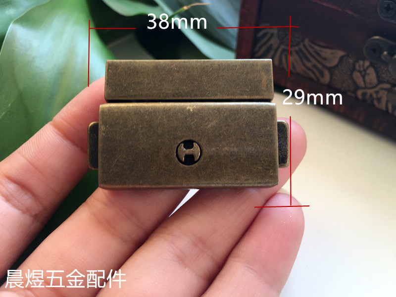 礼品五金箱包配件锁扣首饰盒配件带钥匙箱包扣合金复古