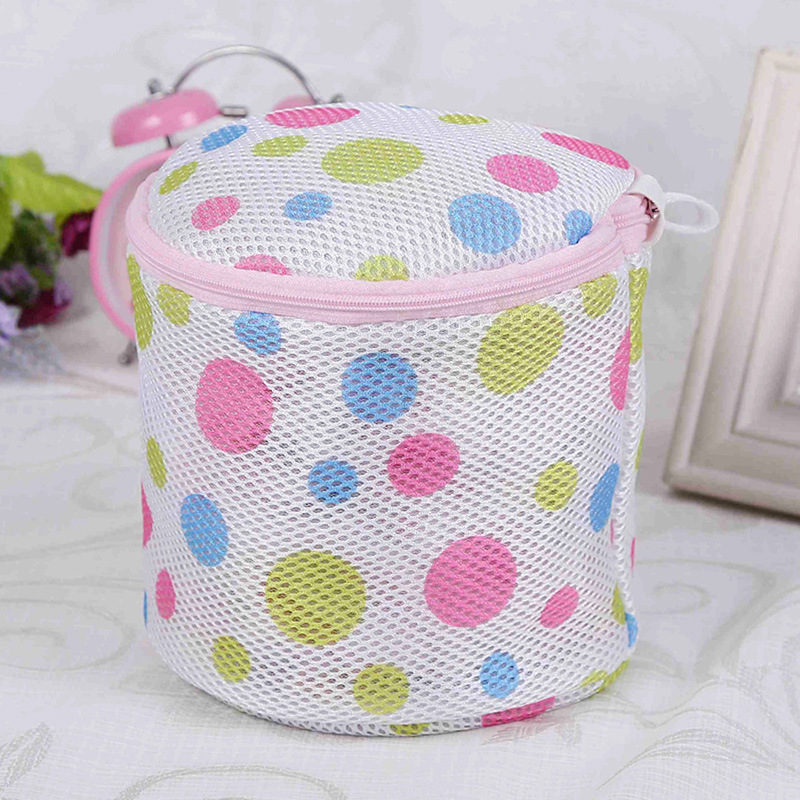 3432418463_1086612745