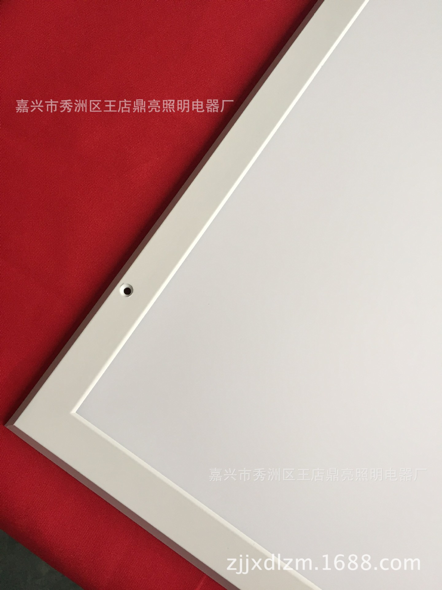 安裝細節-膨脹螺絲