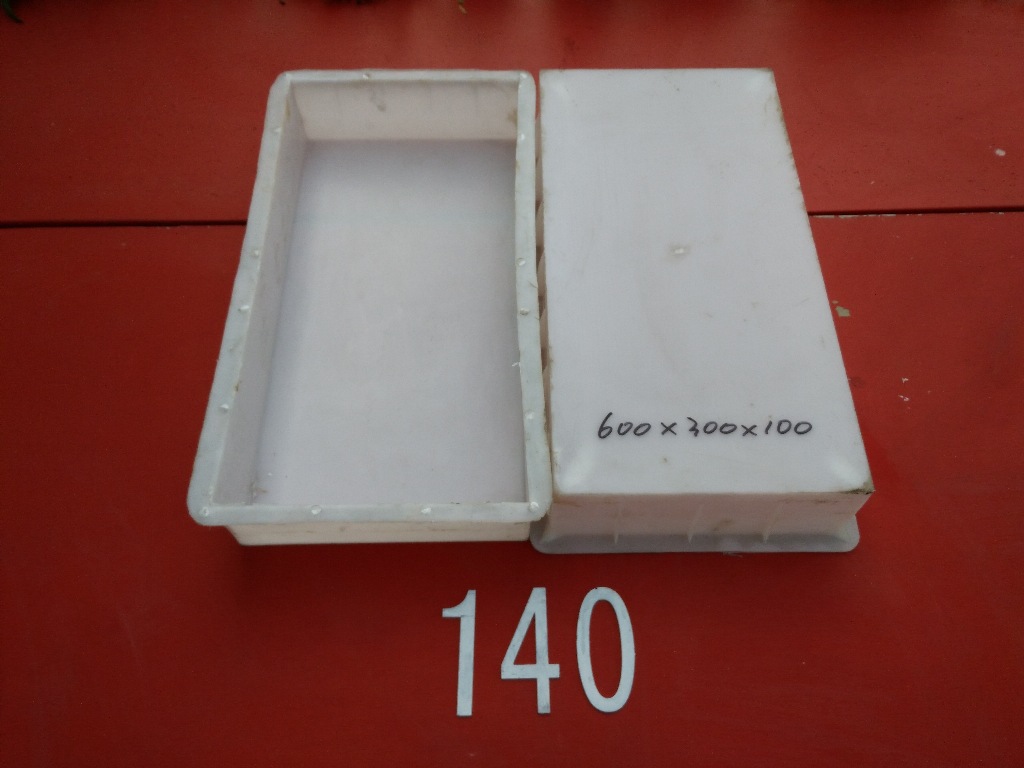 现货供应多种地砖塑料模具600*300量大从优