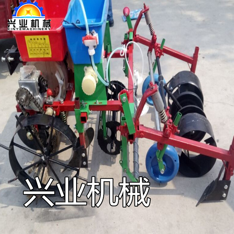 山丹县批发花生播种覆膜机配件