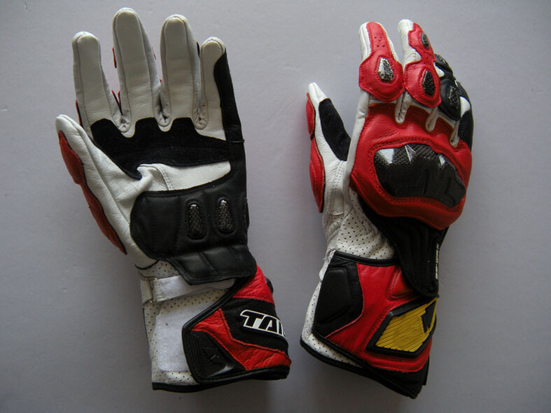 RST047 Motorcycle Racing Gloves in Action