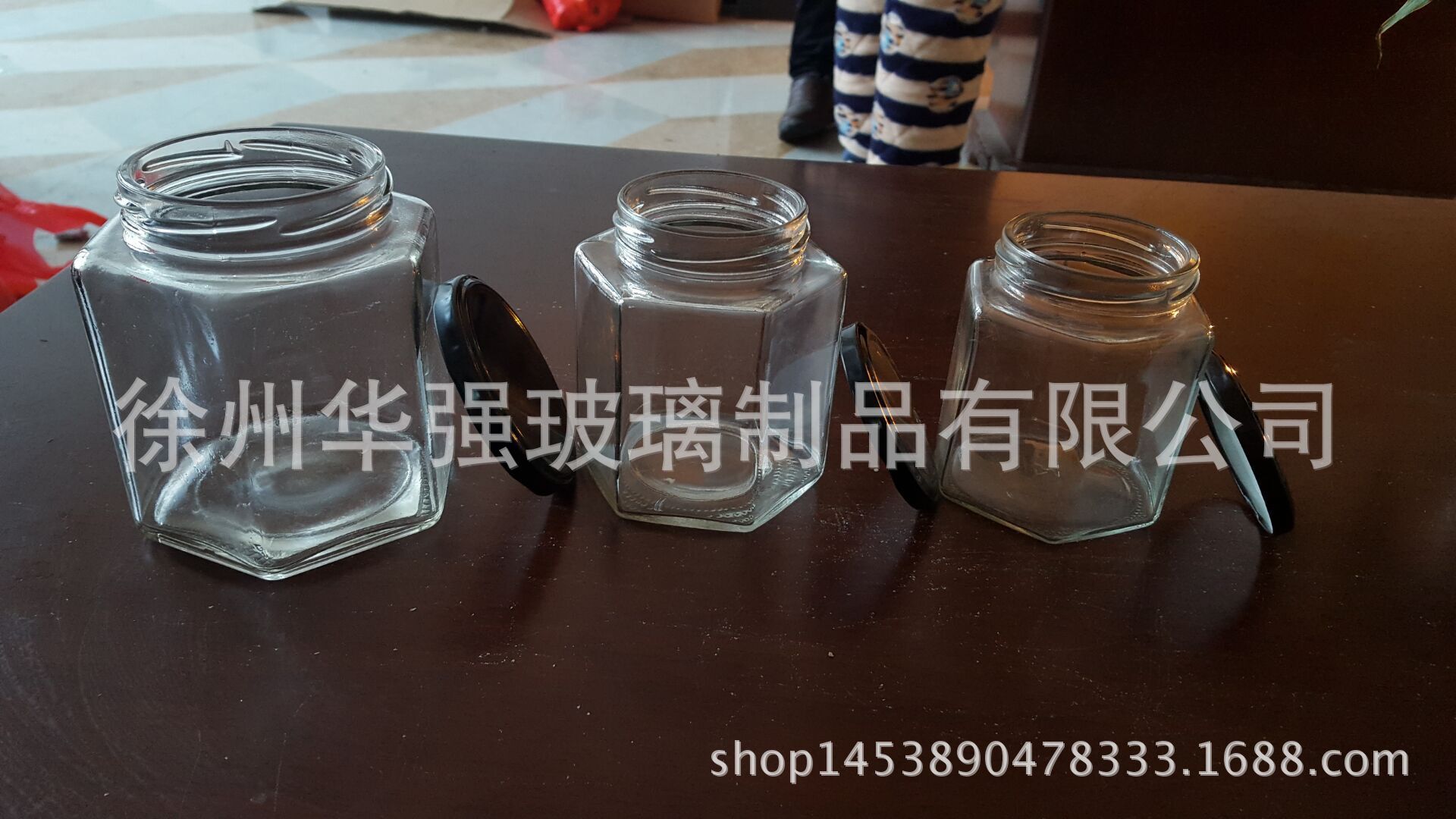 玻璃瓶厂家老干妈酱菜瓶 高白料玻璃瓶100ml220ml 果酱