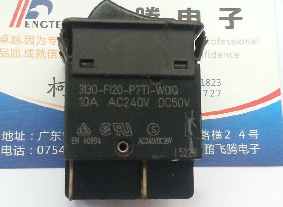 原装德国E-T-A 3130-F120-P7T1-W01Q 4脚船型开关 10A240V 翘板