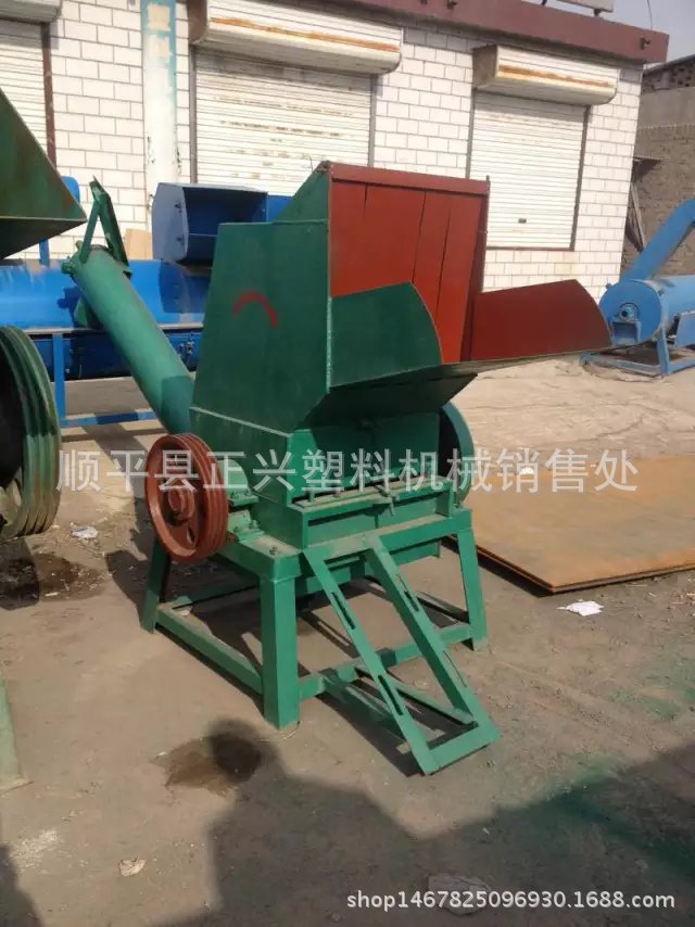 厂家直供废旧管材塑料破碎机  PVC管 装饰板粉碎清洗机