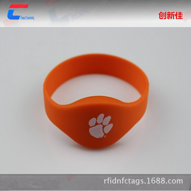 创新佳定制各种游乐园入园开环硅胶手腕带，rfid硅胶手腕带