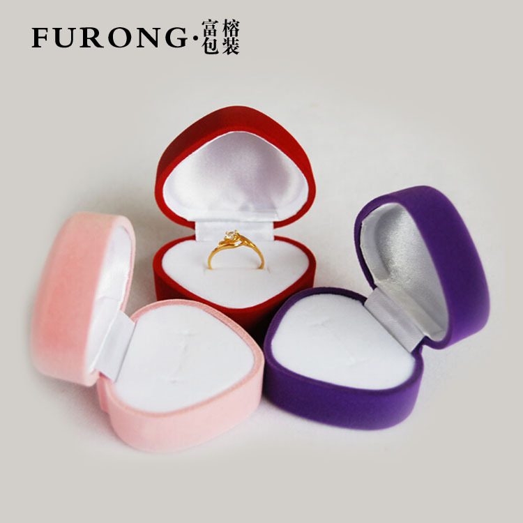 厂家批发 植绒创红色爱心形首饰盒礼品盒 饰品包装盒定做