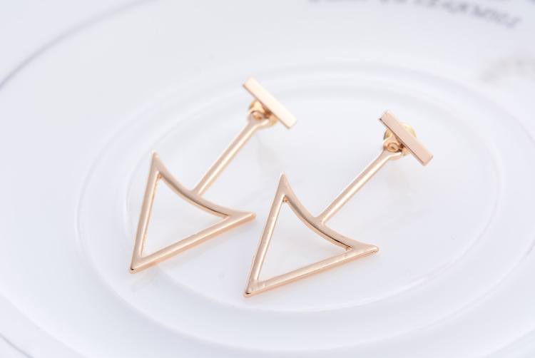 Labret stud lip piercing jewelry styling detail