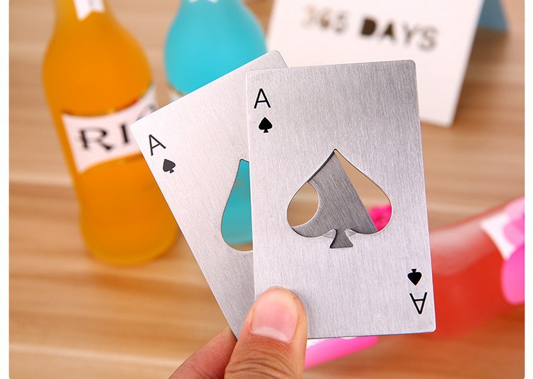 Abrelatas de cerveza creativo cerveza destornillador tarjeta de juego personalidad abrebotellas melocotón negro una tarjeta abridor de vino