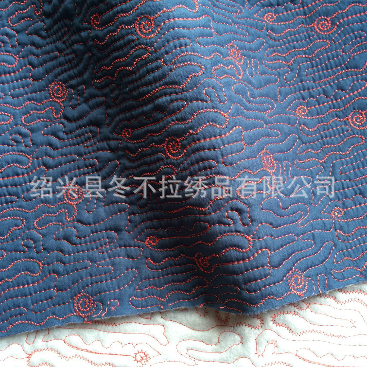 专业工厂 绗绣加工 电脑绣花绗缝裥棉 服装绗棉车线夹绵面料