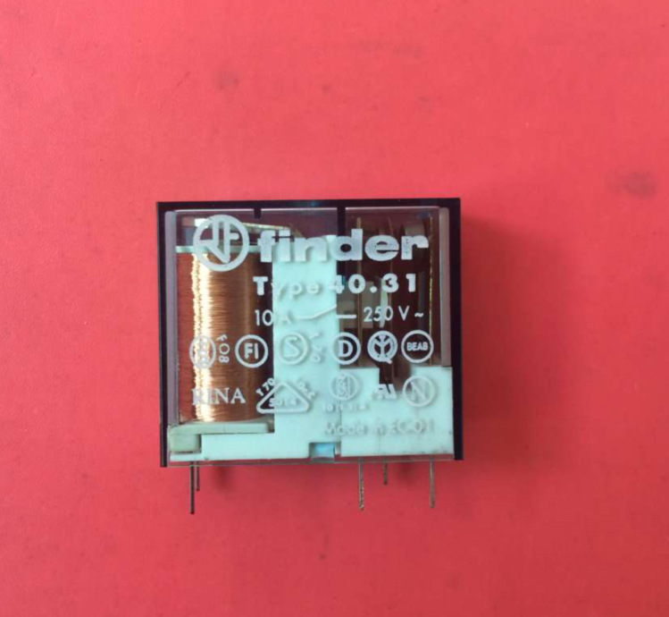 继电器 Type40.31  DC24V  10A
