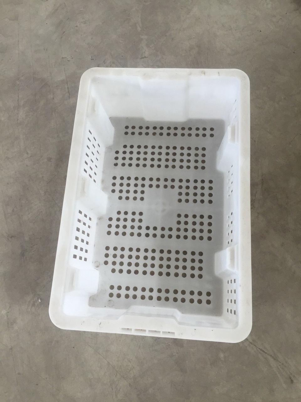 宏海塑业厂家直销渔需冰盘冰盒3.6斤渔托渔盒海鲜周转